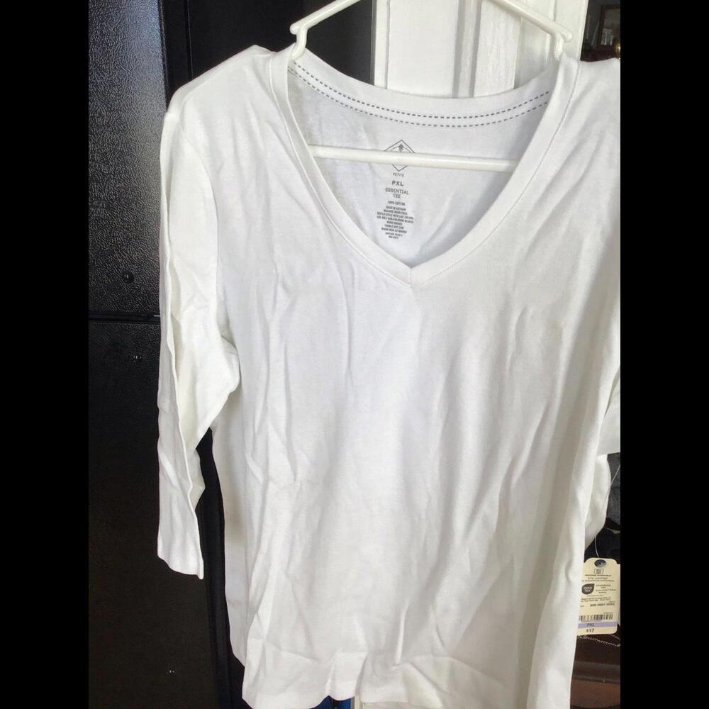 St. John’s bay xl petite white 3/4 sleeve tshirt, new, jcpenny, vneck, essential